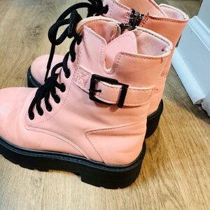 Stylish kids Boots